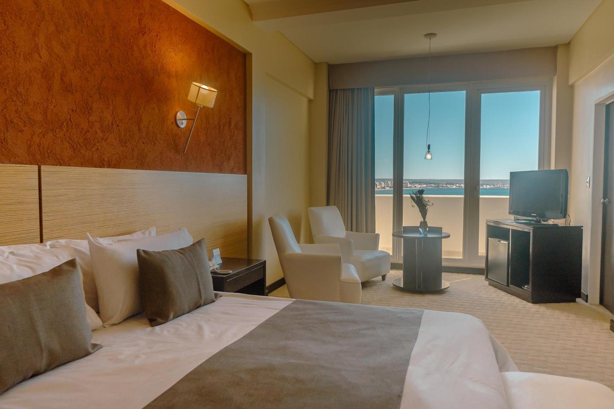 Rayentray Grand Hotel 푸에르토마드린 외부 사진