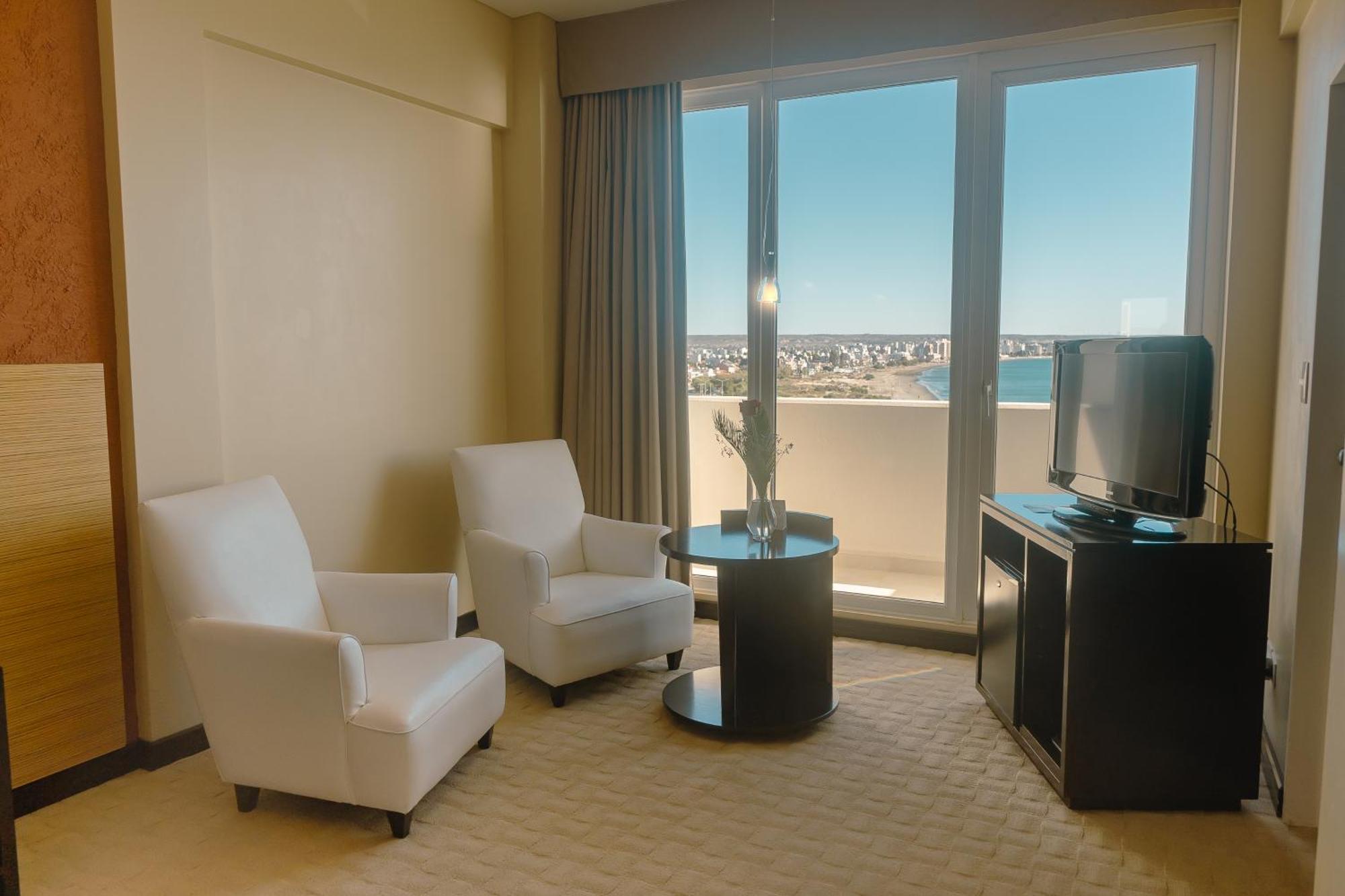 Rayentray Grand Hotel 푸에르토마드린 외부 사진
