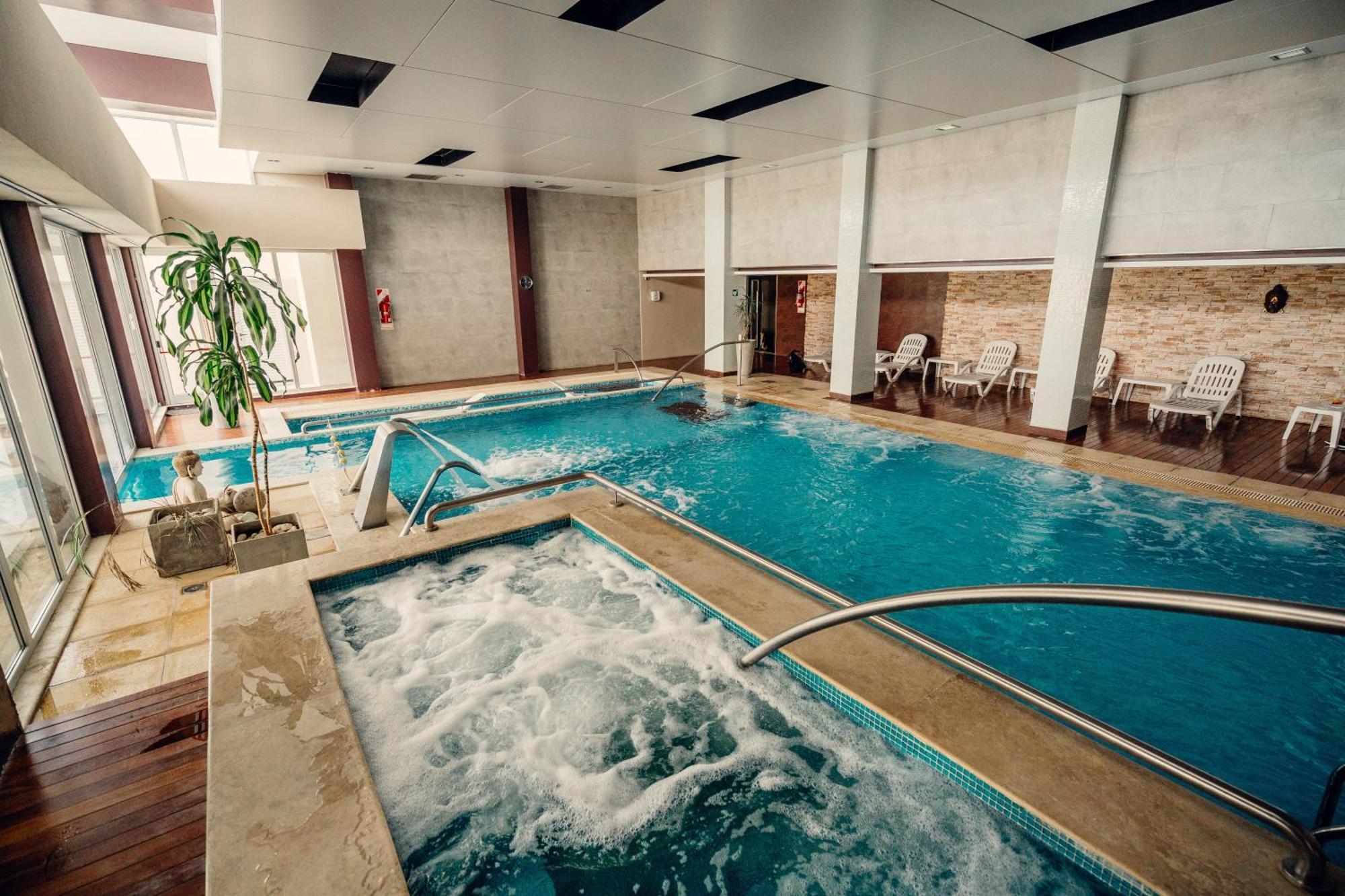 Rayentray Grand Hotel 푸에르토마드린 외부 사진