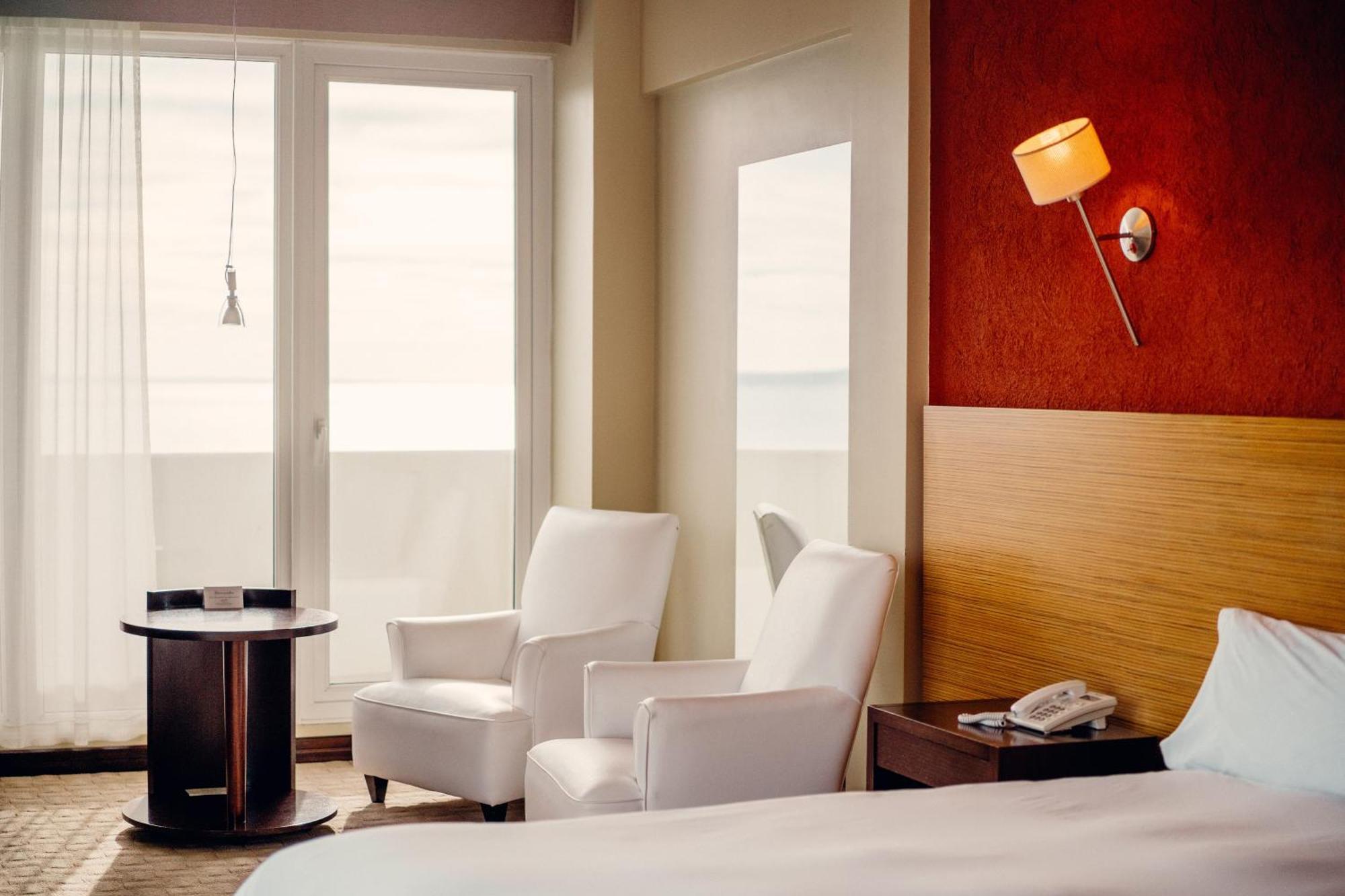 Rayentray Grand Hotel 푸에르토마드린 외부 사진