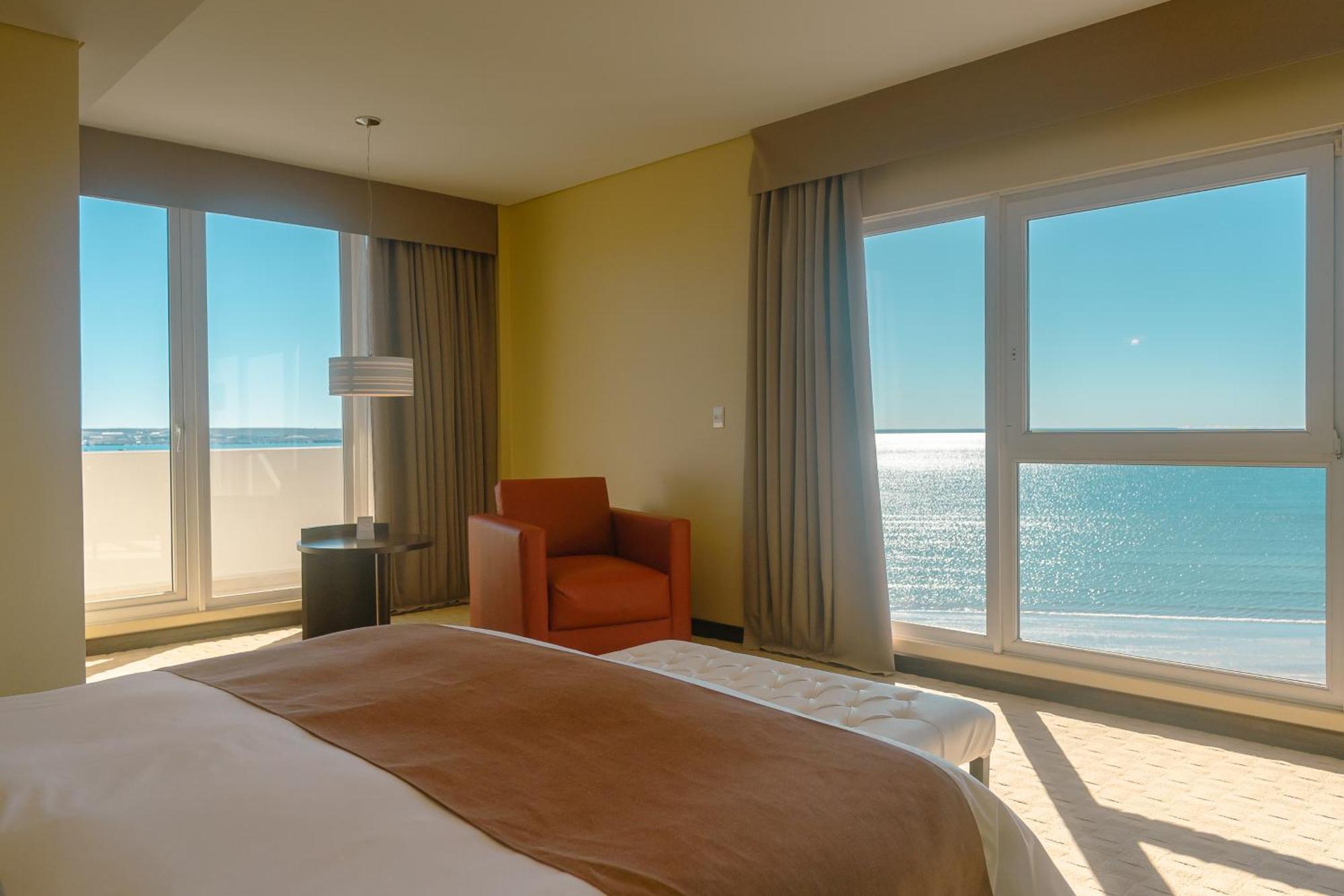 Rayentray Grand Hotel 푸에르토마드린 외부 사진