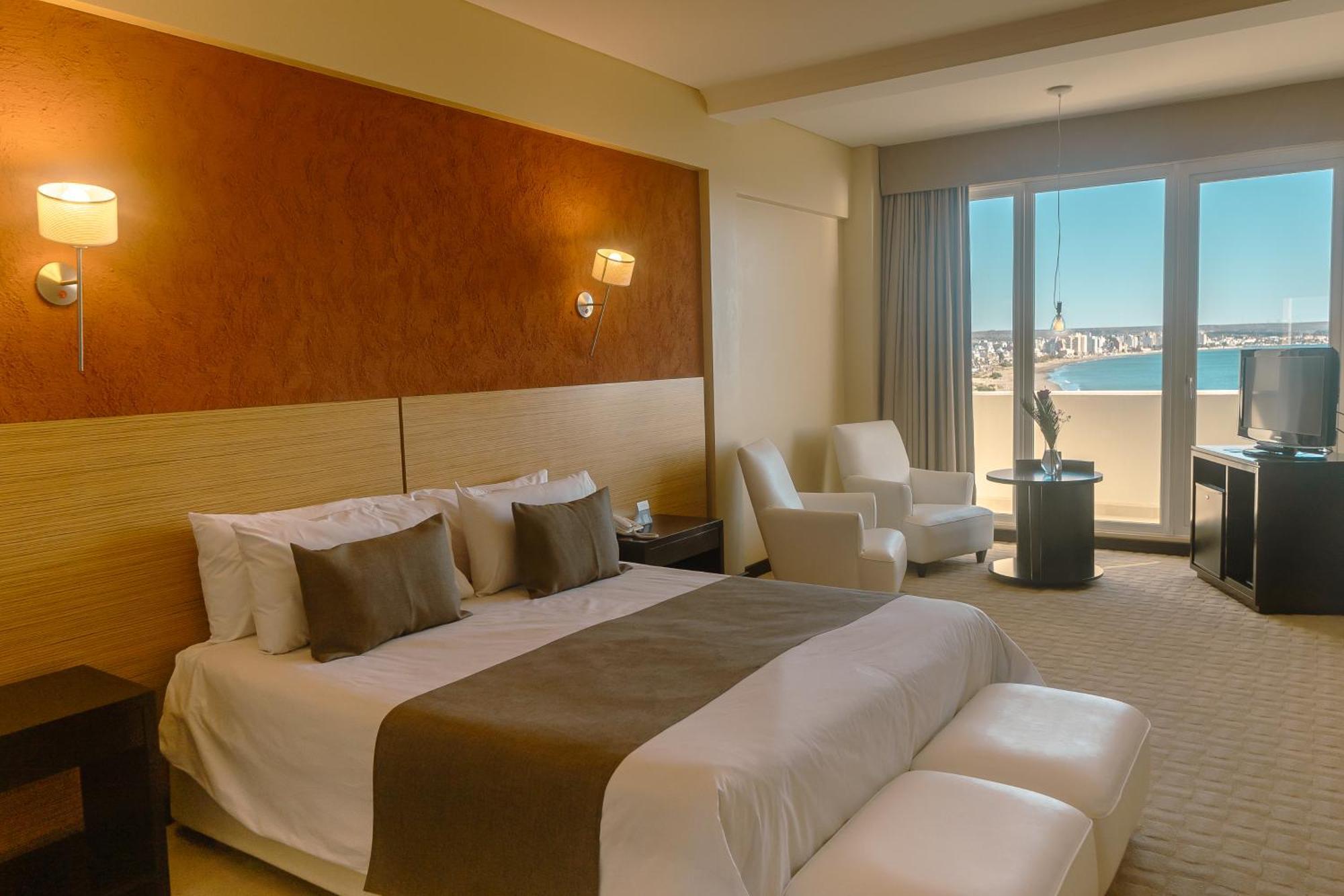 Rayentray Grand Hotel 푸에르토마드린 외부 사진